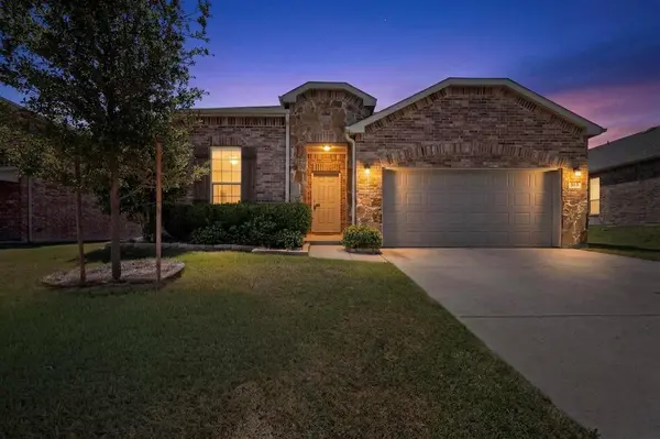 537 Running Water Trail, Fort Worth, TX 76131