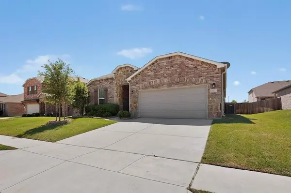 537 Running Water Trail, Fort Worth, TX 76131