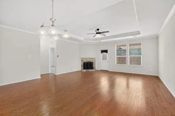 537 Running Water Trail, Fort Worth, TX 76131