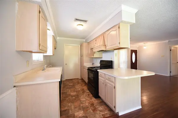 8945 Flicker Lane, Dallas, TX 75238