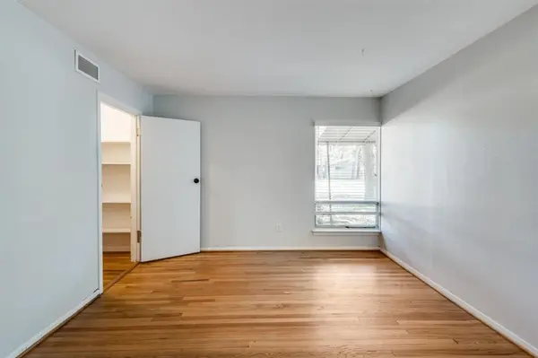 1919 Betsy Lane, Irving, TX 75061