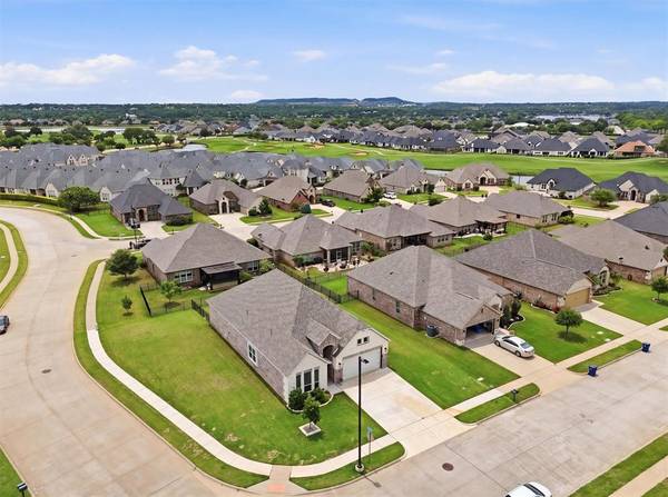 900 Pate Street, Granbury, TX 76048