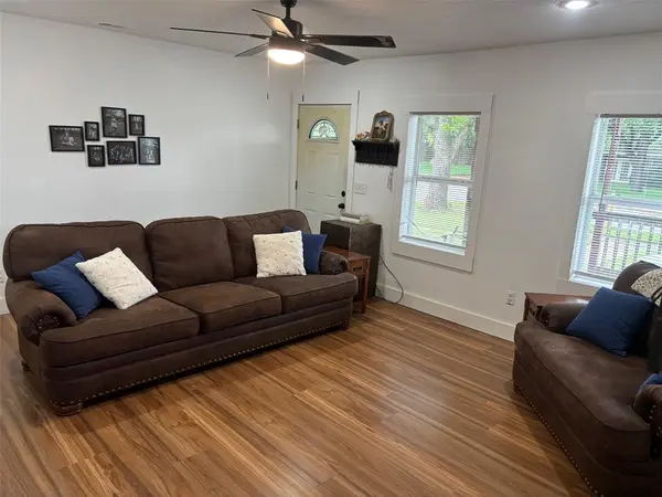 200 S Hillcrest Avenue, Eastland, TX 76448