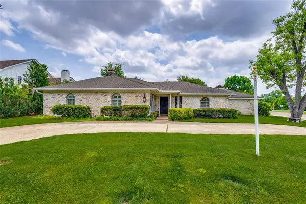 1137 Mill Springs, Richardson, TX 75080
