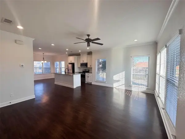 300 Brothers Boulevard, Red Oak, TX 75154