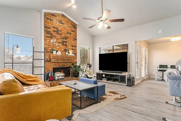 2201 Jackson Circle, Carrollton, TX 75006