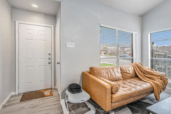 2201 Jackson Circle, Carrollton, TX 75006