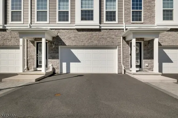 14 Coogan Ct, Morris Plains Boro, NJ 07950