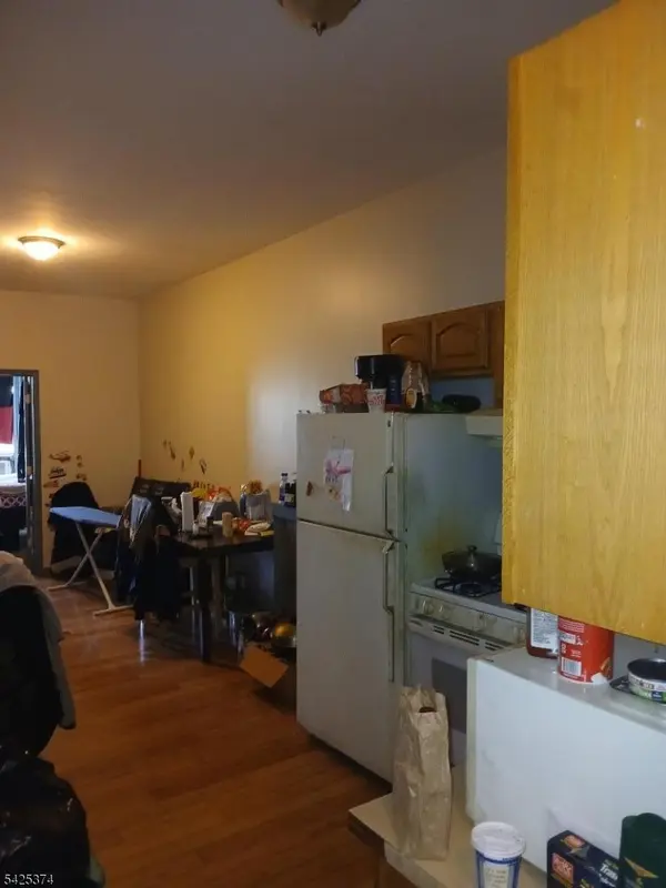 19 Stevens Ave, Jersey City, NJ 07305