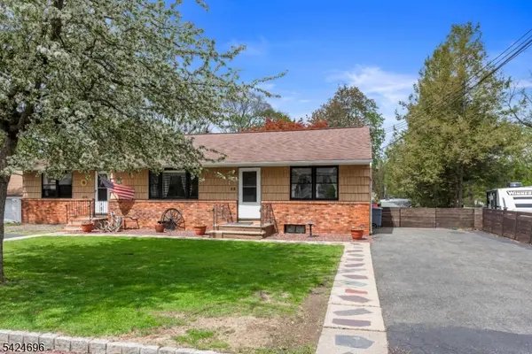 13 New St, Stanhope Boro, NJ 07874
