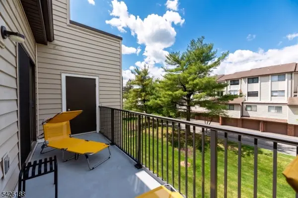 4 Millay Ct, Teaneck Twp., NJ 07666