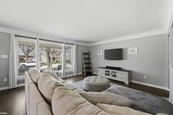 801 W Baker AVE, Clawson, MI 48017