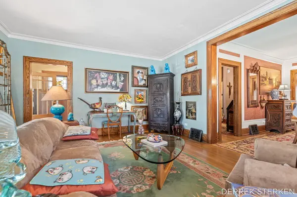 43 E Main AVE, Zeeland City, MI 49464