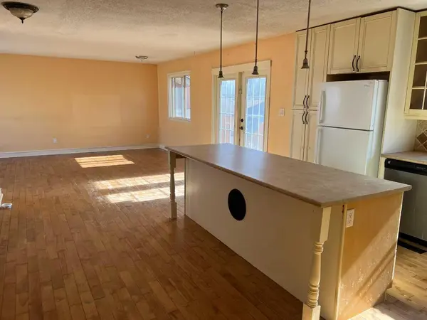 709 3 AVE, Fox Creek, AB T0H 1P0