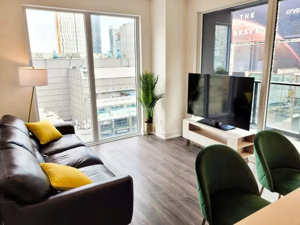 20 Edward ST #904, Toronto C01, ON M5G 1C9