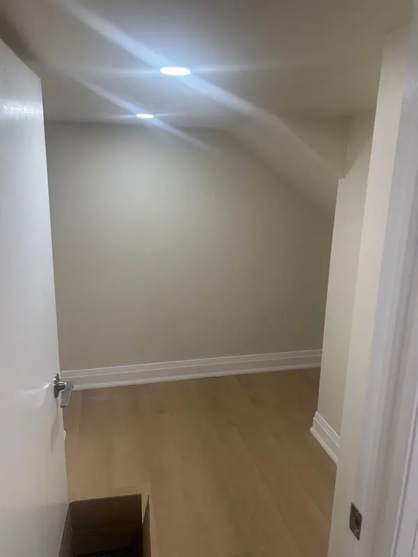 127 Micklefield AVE #Bsmt, Whitby, ON L1P 0L3