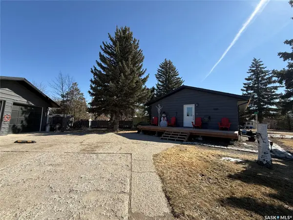 201 4th AVENUE SE, Eston, SK S0L 1A0