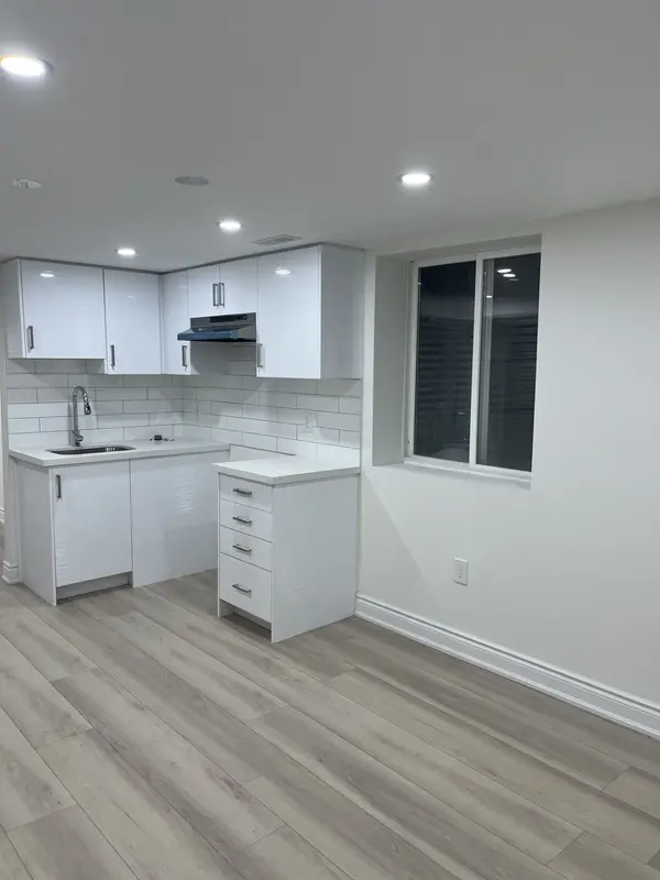 114 Mill (lower) ST N, Brampton, ON L6X 2N9