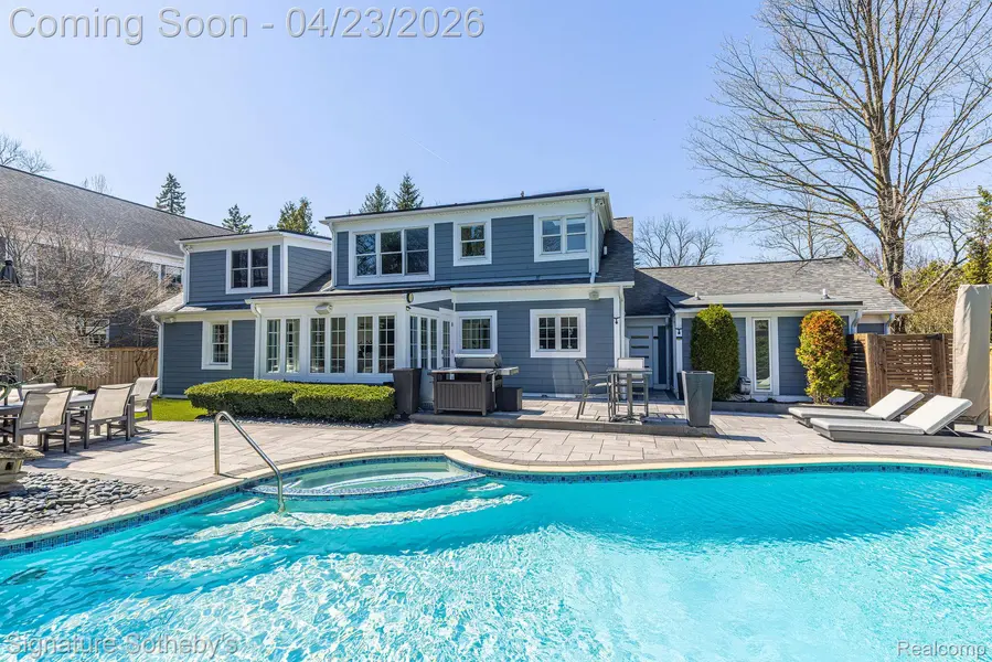 761 Southfield RD, Birmingham, MI 48009