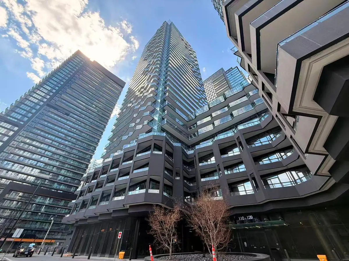 110 Broadway AVE #711, Toronto C10, ON M4P 1V7