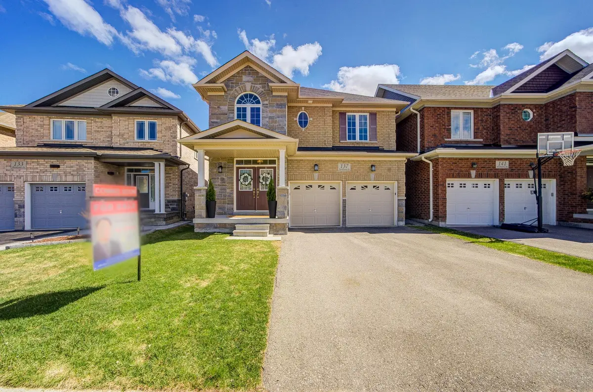 137 Brookview DR, Bradford West Gwillimbury, ON L3Z 0R9