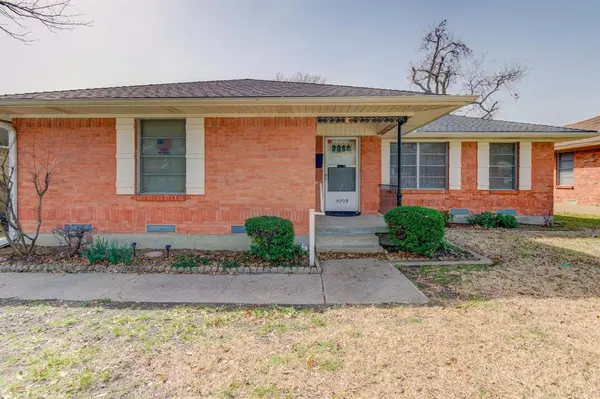 9203 Lindaro Lane, Dallas, TX 75228