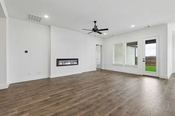 10453 Livestock Avenue, Venus, TX 76084