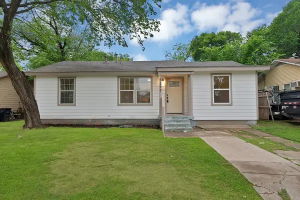 4248 Lorin Avenue, Fort Worth, TX 76105