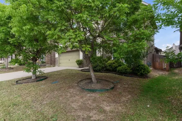 2461 Kingsgate Drive, Little Elm, TX 75068