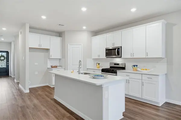 10913 Tamarisk Drive, Fort Worth, TX 76108