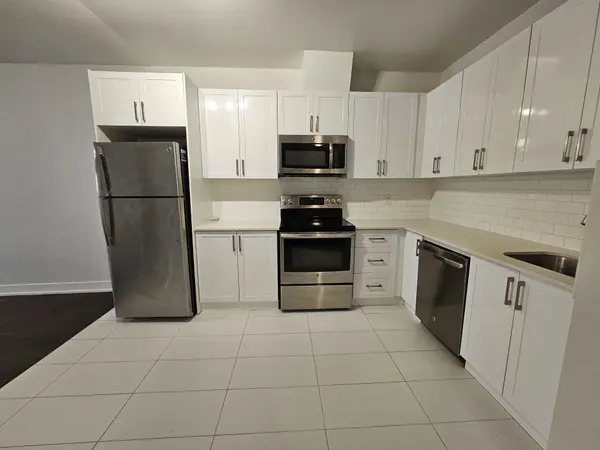 1801 Eglinton AVE W #304, Toronto C03, ON M6E 2H8