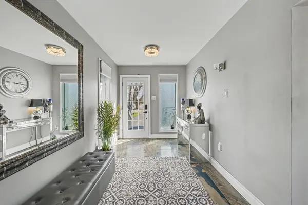 210 Parkview DR, Innisfil, ON L0L 1K0