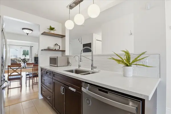 530B Rosemeadow CRES, Waterloo, ON N2T 2A1