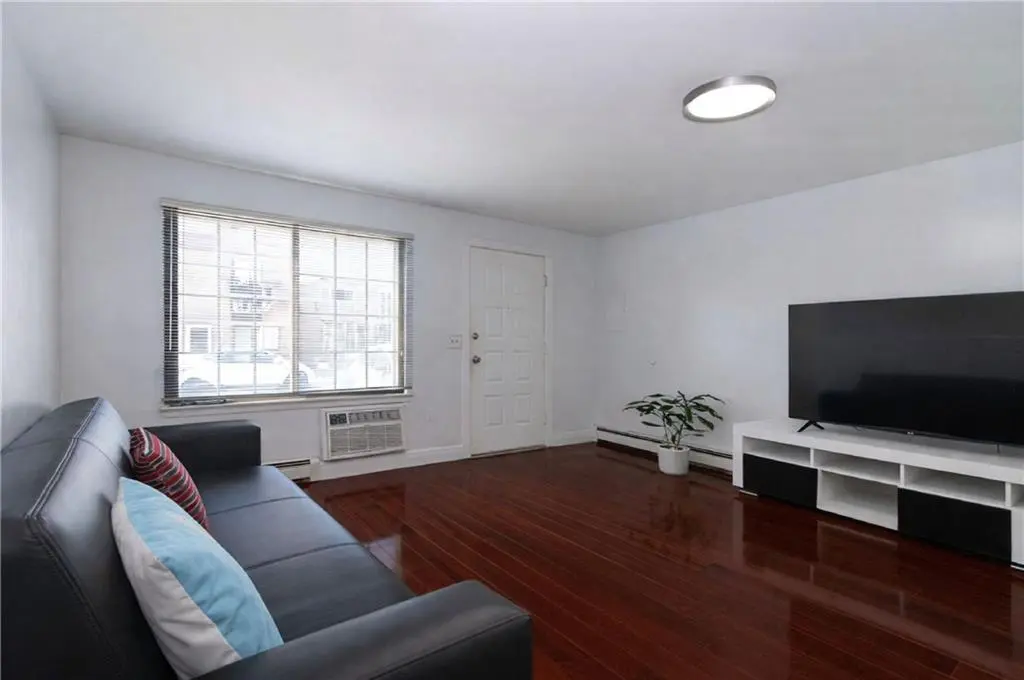 31 Gardenia LN #25, Staten  Island, NY 10314