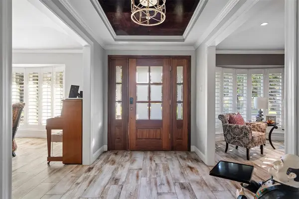 3841 Peter Pan Drive, Dallas, TX 75229