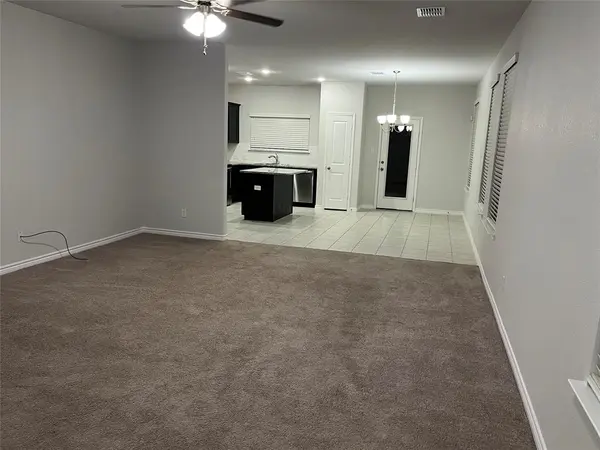 804 Peaceful Brook Drive, Fort Worth, TX 76140