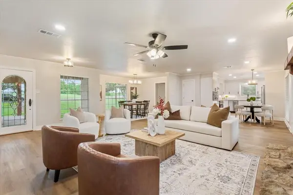 153 Eagle Canyon Drive, China Spring, TX 76633