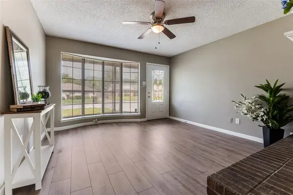 1721 Meadow Lane Terrace, Fort Worth, TX 76112