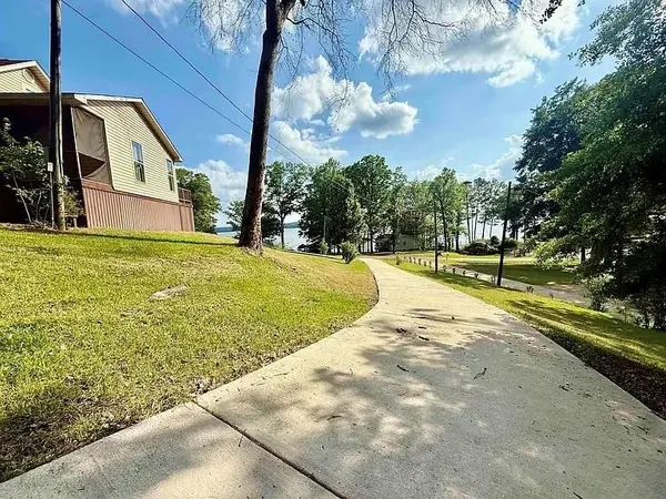 1401 olin, Farmerville, LA 71241