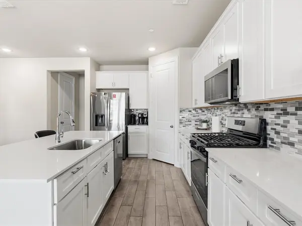 217 Suma Drive, Euless, TX 76040