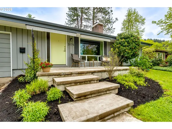 3175 UNIVERSITY ST, Eugene, OR 97405