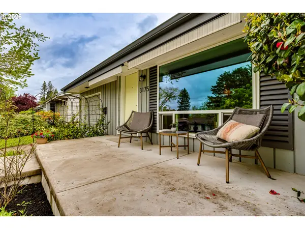 3175 UNIVERSITY ST, Eugene, OR 97405