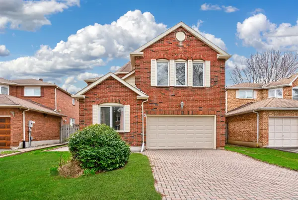 3 Lancashire RD, Markham, ON L3R 8K9