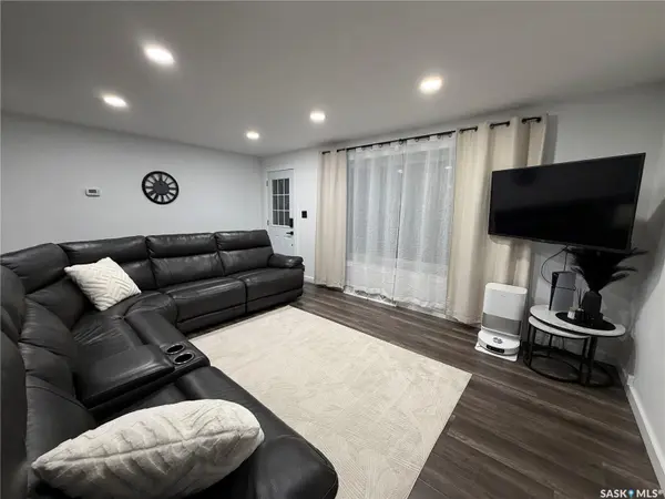 1128 Sidney STREET E, Swift Current, SK S9H 1T9