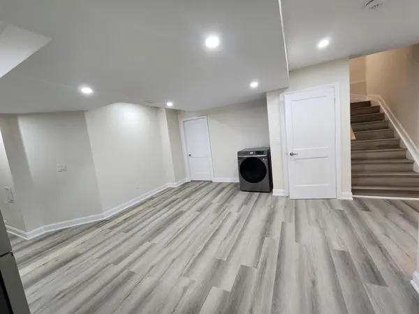 55 Hildred ST #Lower Level, Welland, ON L3B 0K1