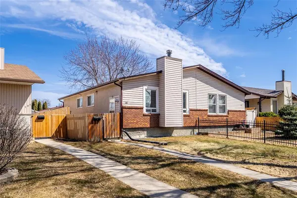 105 Sage Wood AVE, Winnipeg, MB R2G 2X1