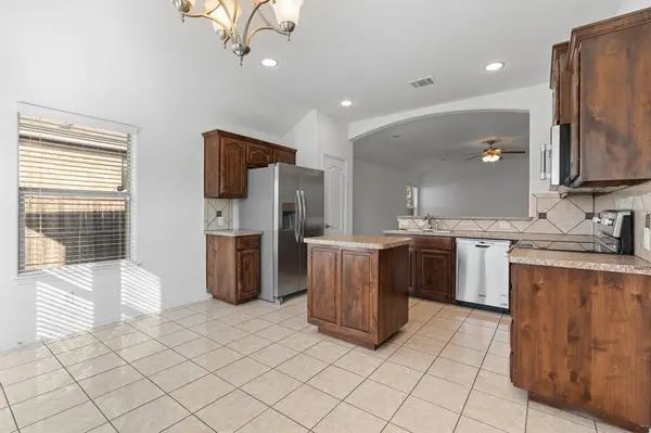 4013 Winter Springs Drive, Fort Worth, TX 76123