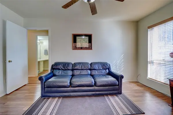 4209 Leland College Drive, Dallas, TX 75241