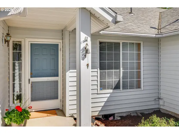 1360 N LOCUST ST, Canby, OR 97013