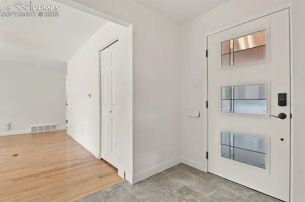 691 S Holly ST, Denver, CO 80246